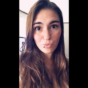 Meet your Posher, Lisa